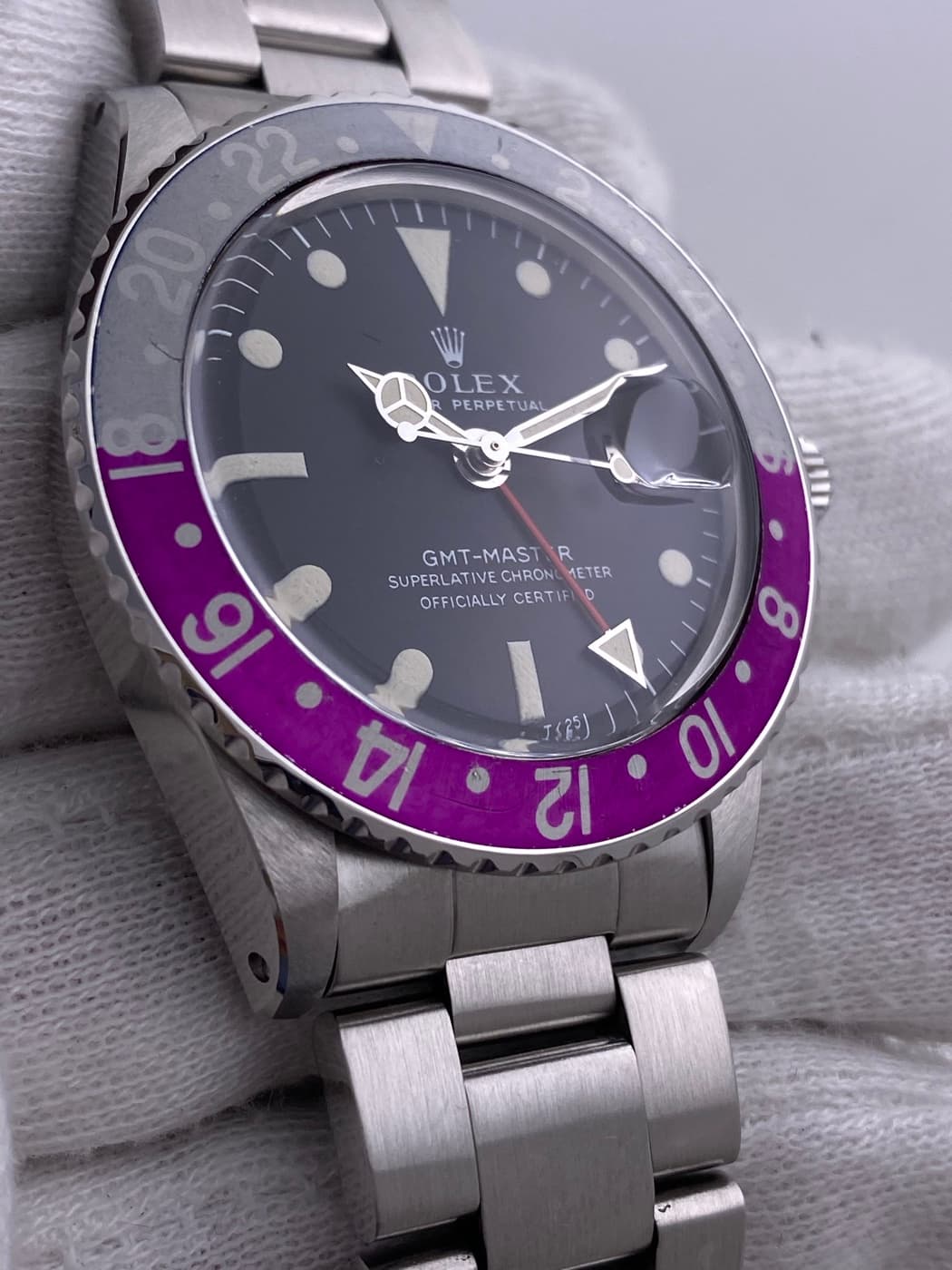 Rolex GMT-Master “Fuchsia”